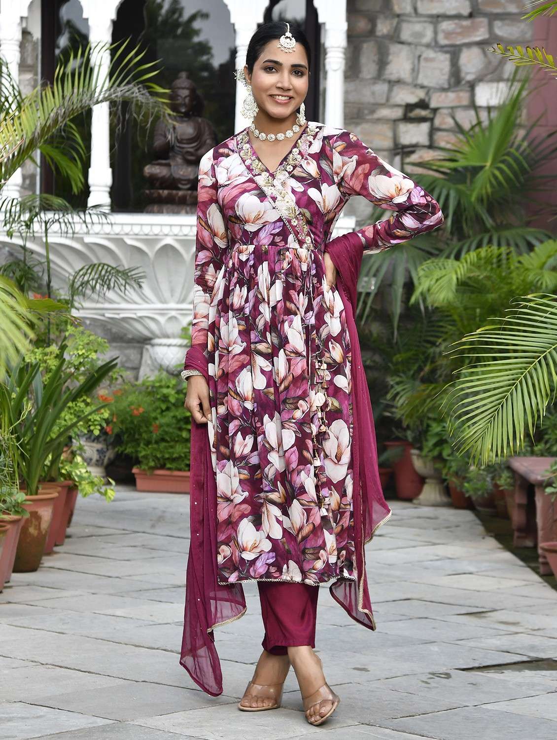 women floral long sleeve kurta pant with dupatta set - 22068531 - Standard Image - 1