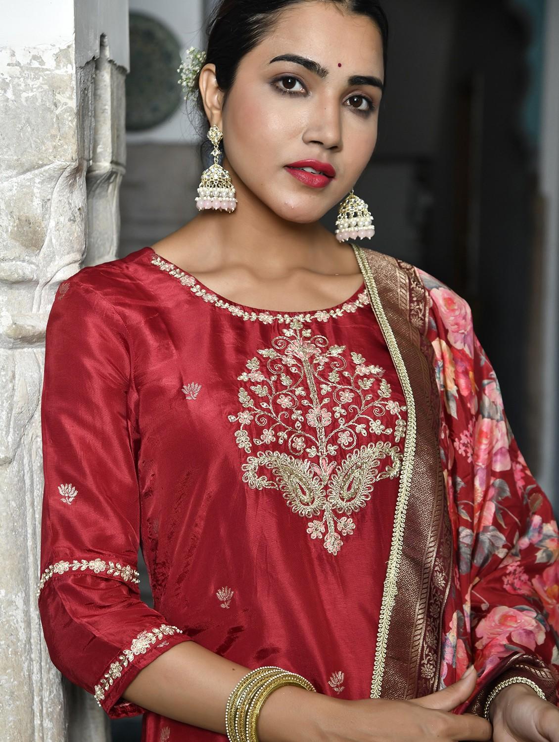 women three quarter sleeve kurta pant with dupatta set - 22068535 - Standard Image - 4