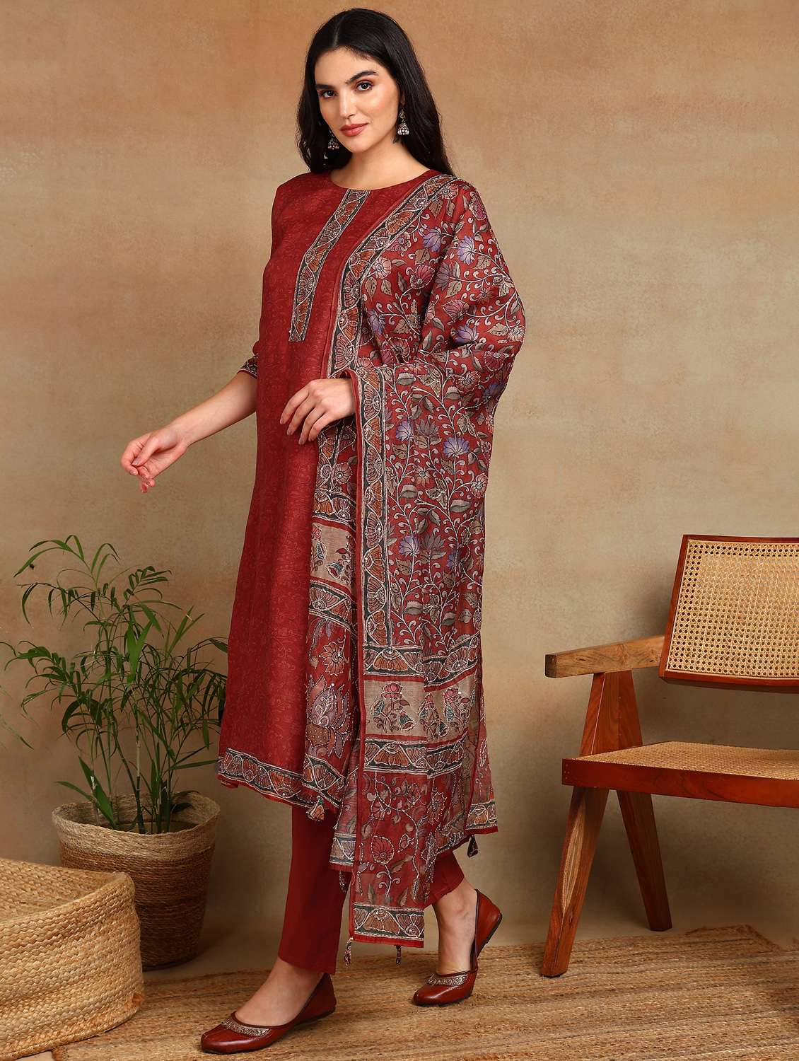 women three quarter sleeve kurta pant with dupatta set - 22068571 - Standard Image - 1