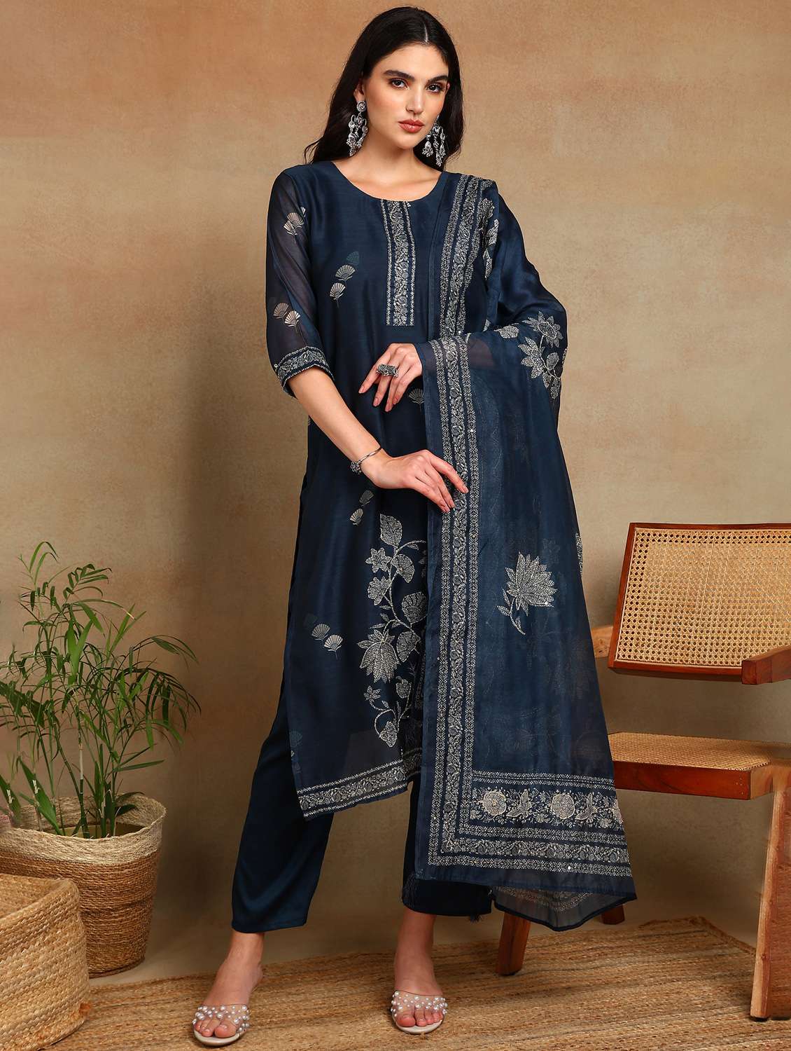 women three quarter sleeve kurta pant with dupatta set