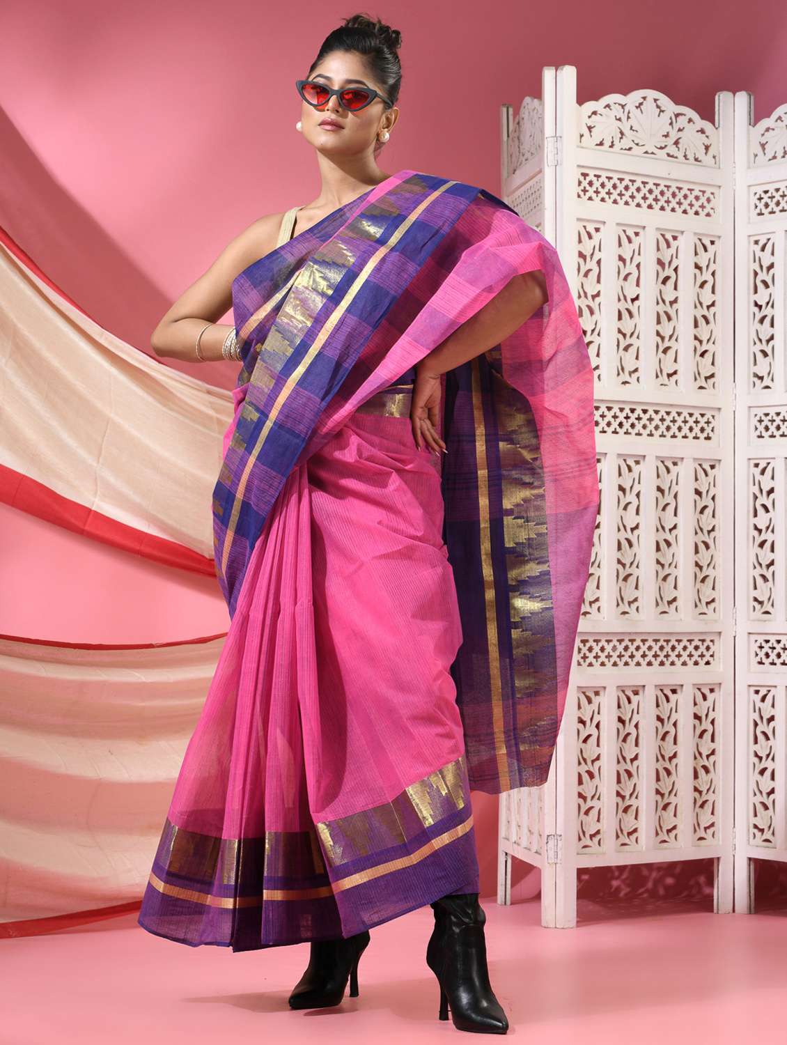 women self design handloom saree - 22068610 -  Standard Image - 1