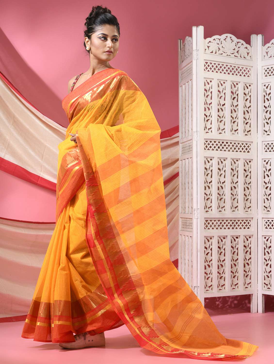 women self design handloom saree - 22068612 -  Standard Image - 1