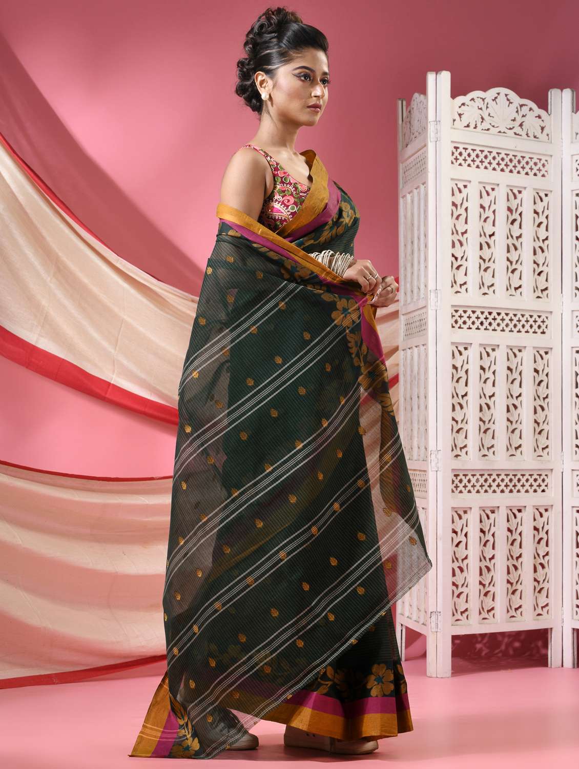 women self design handloom saree - 22068630 -  Standard Image - 1