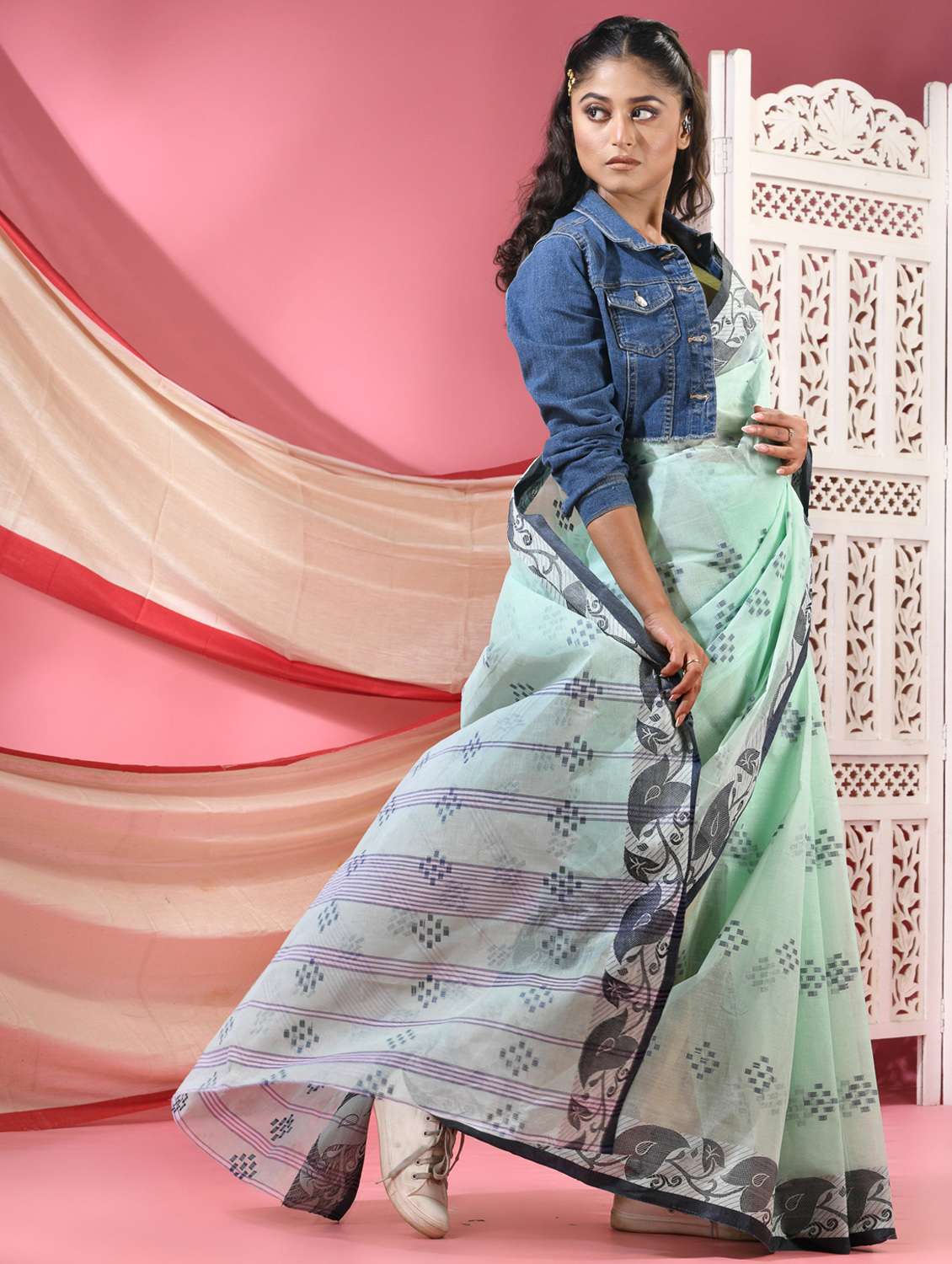 women self design tant saree - 22068636 -  Standard Image - 1