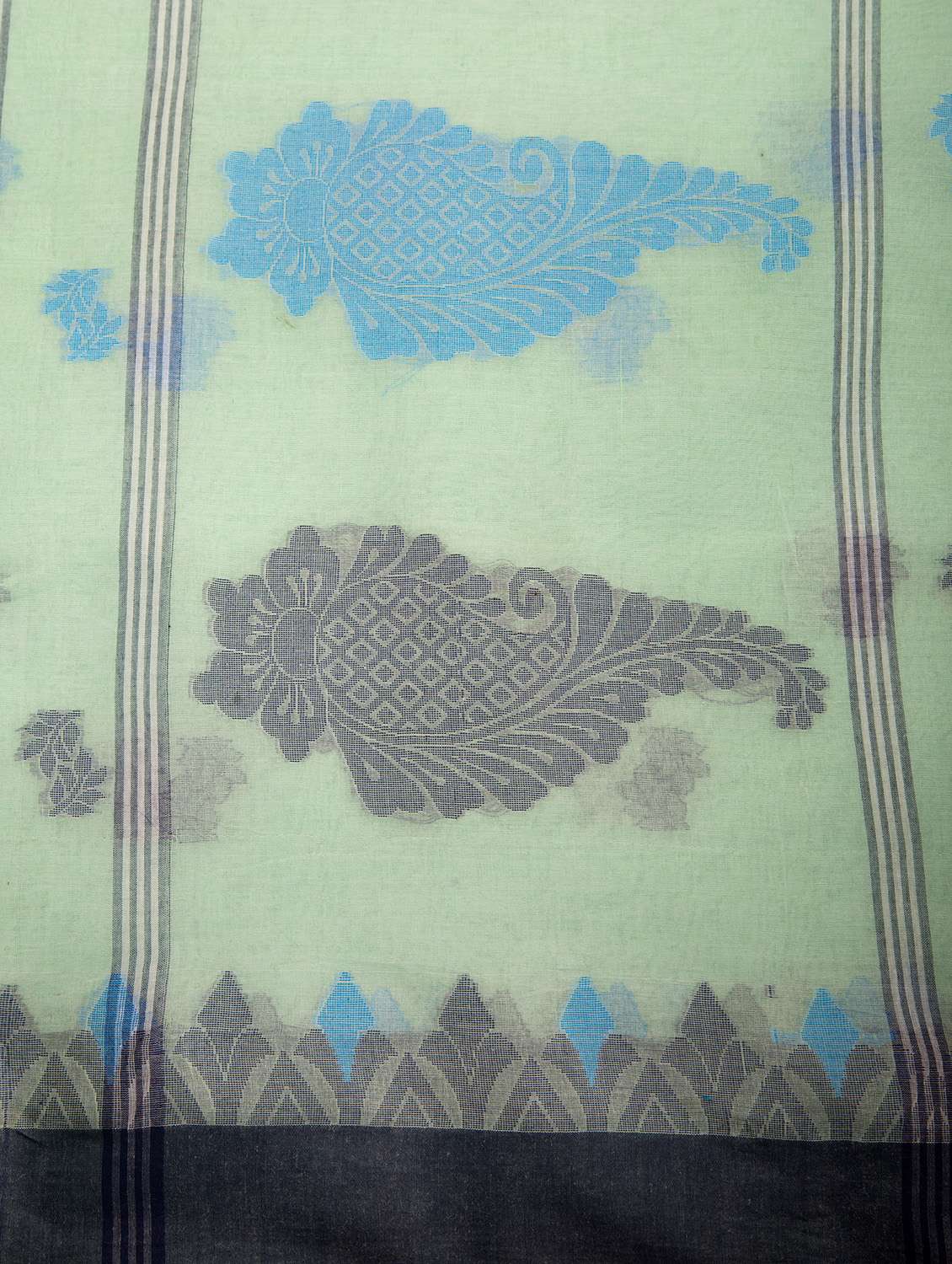 women self design handloom saree - 22068639 -  Standard Image - 4