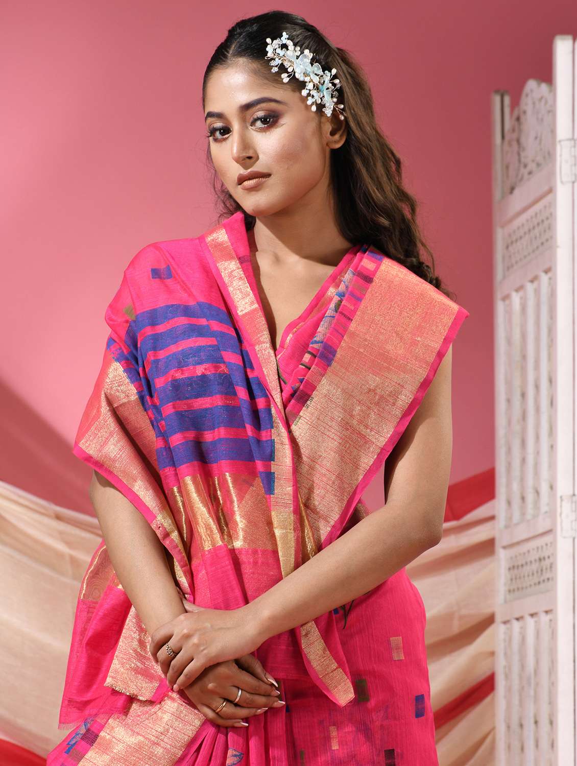 women floral handloom saree with blouse - 22068642 -  Standard Image - 4