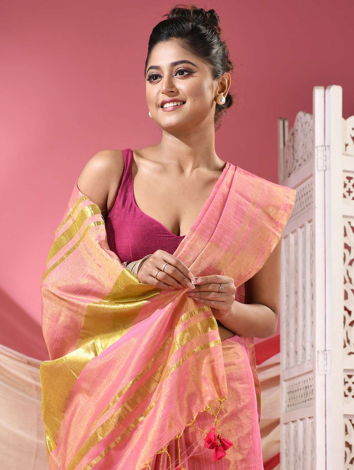 women solid tussar silk saree with blouse - 22068652 -  Standard Image - 4
