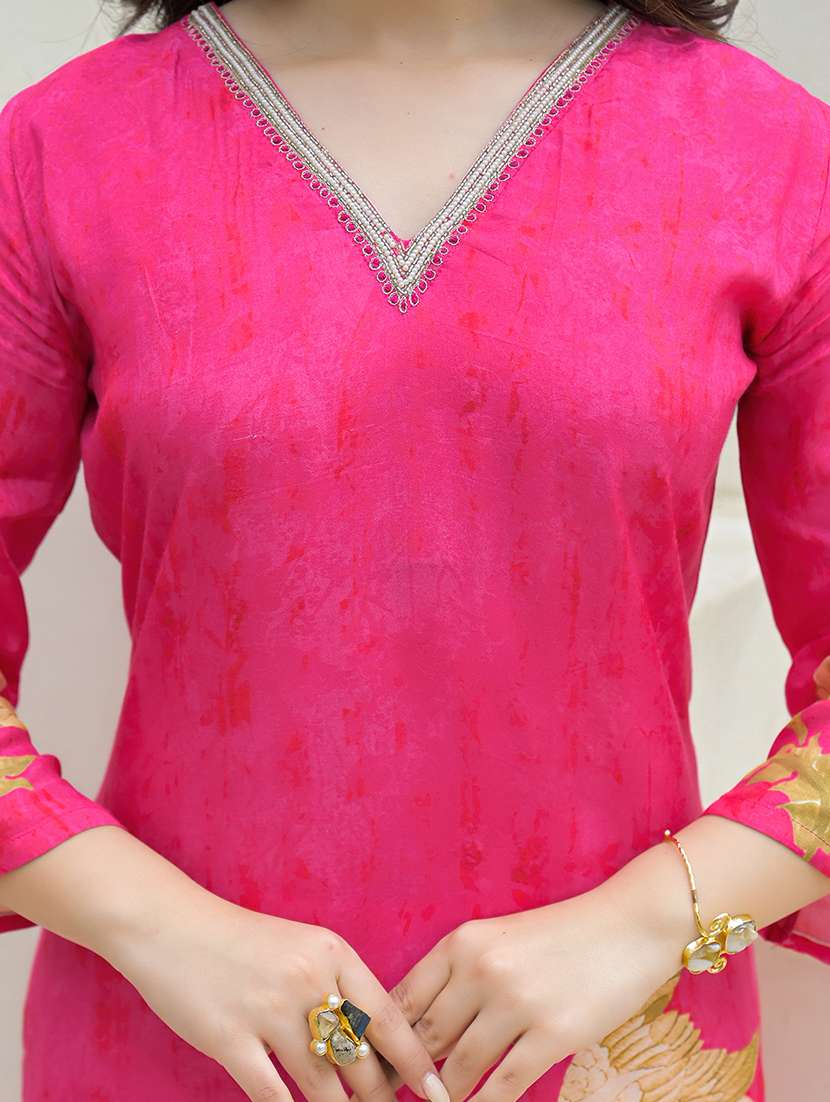 women printed three quarter sleeve kurta pant with dupatta set - 22069215 - Standard Image - 4