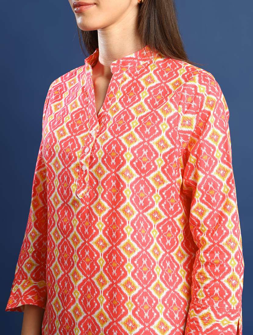 women printed three quarter sleeve regular fit top - 22069445 - Standard Image - 4
