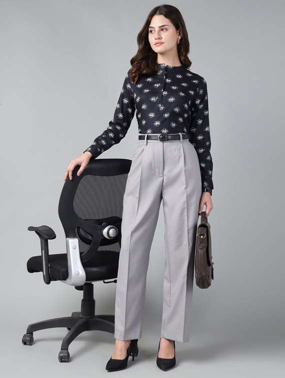 women printed long sleeve regular fit top - 22069450 - Standard Image - 4