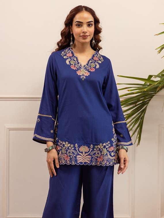 women embroidered long sleeve ethnic co-ord set - 22069626 - Standard Image - 4