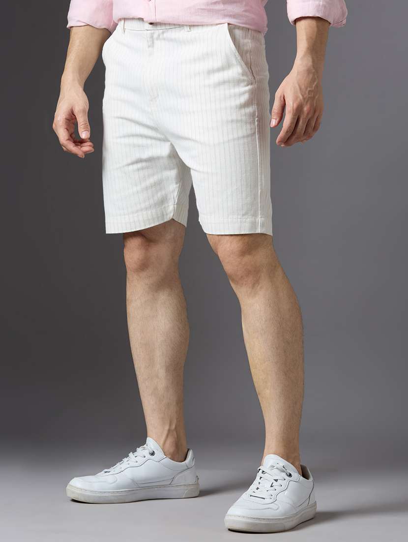 men self design mid rise regular fit shorts - 22069688 -  Standard Image - 1