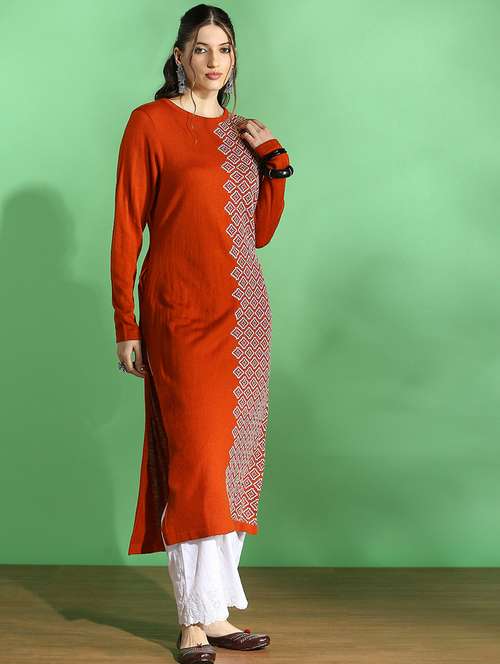 globus women rust round neck full sleeves geometric print placement weave knitted acrylic loose fit winter wear kurta - 22069706 -  Standard Image - 0