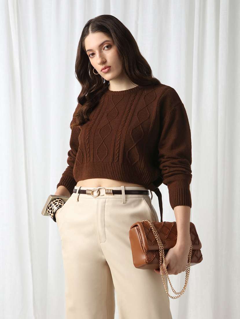globus women brown cable knitting round neck long sleeve acrylic pullover crop sweater 