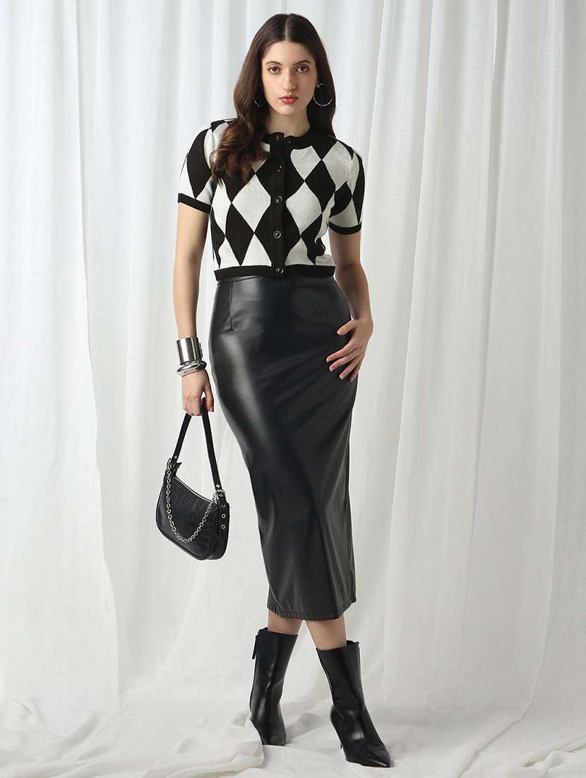 globus women black geometric self design henley neck cardigan sweater - 22069721 -  Standard Image - 4