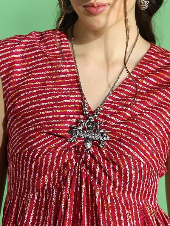 globus women fuchsia stripes twisted v-neck extended sleeves pleated fit & flare midi fusion dress - 22069770 -  Standard Image - 4