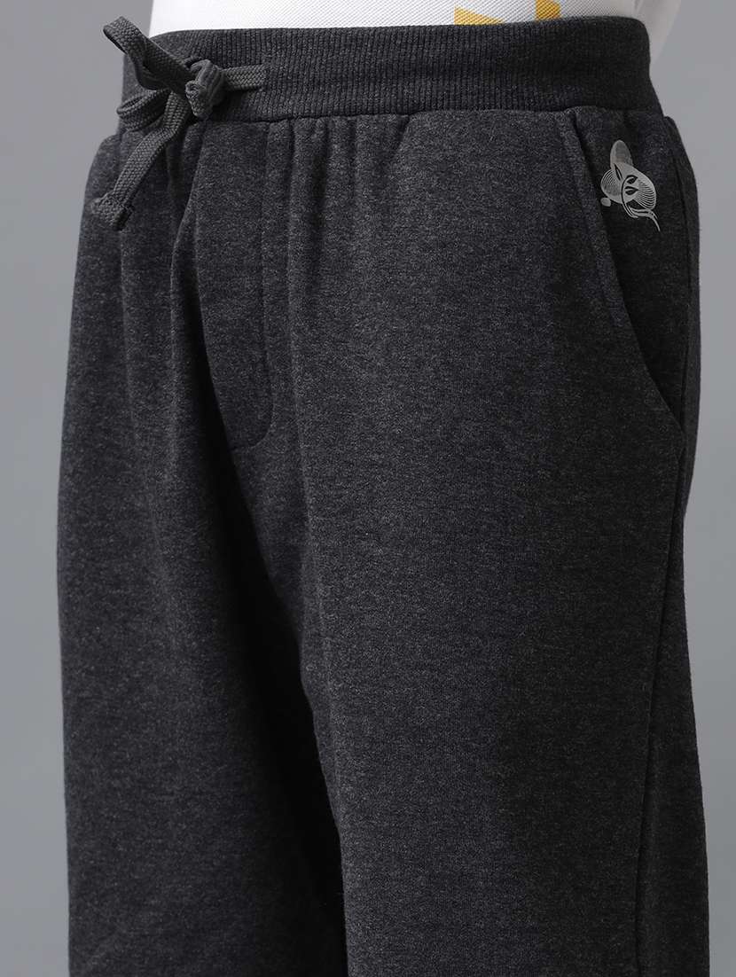 boys solid mid rise relaxed fit jogger - 22070665 -  Standard Image - 4