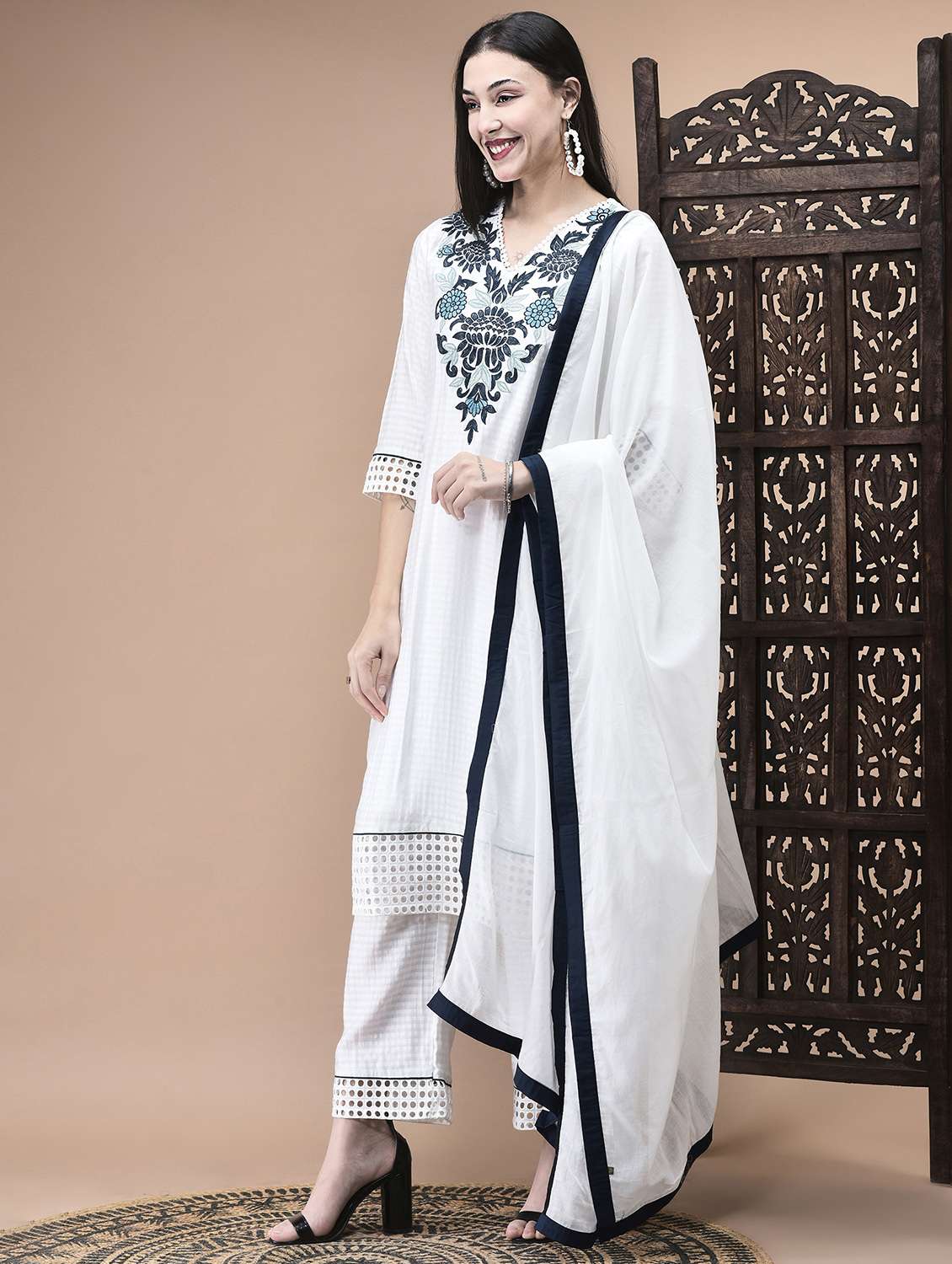 women self design three quarter sleeve kurta pant with dupatta set - 22070841 -  Standard Image - 1