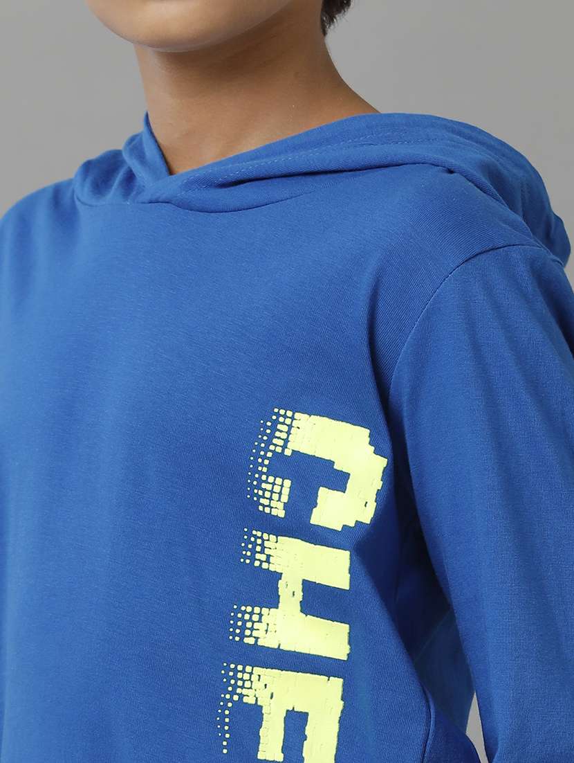 boys solid long sleeve regular fit hooded t-shirt - 22070939 -  Standard Image - 4
