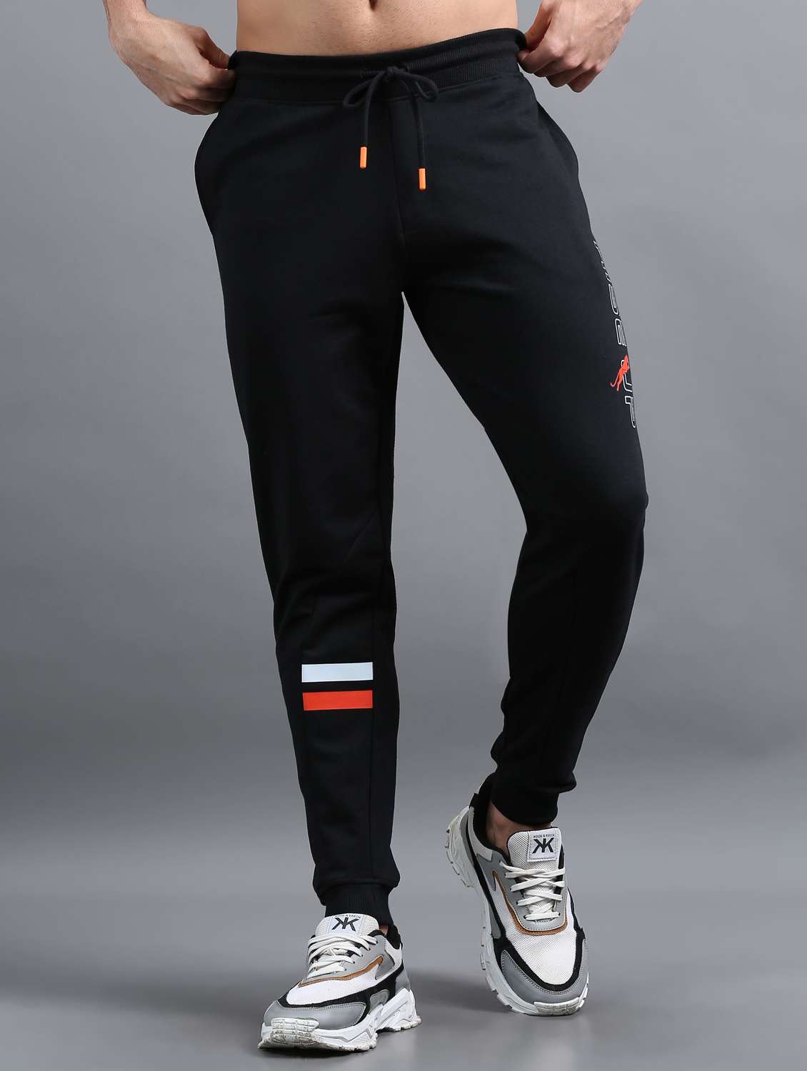 men placement print mid rise regular fit jogger