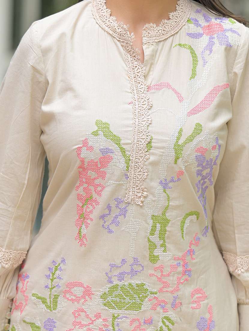 women embroidered long sleeve kurta pant set - 22071173 - Standard Image - 4