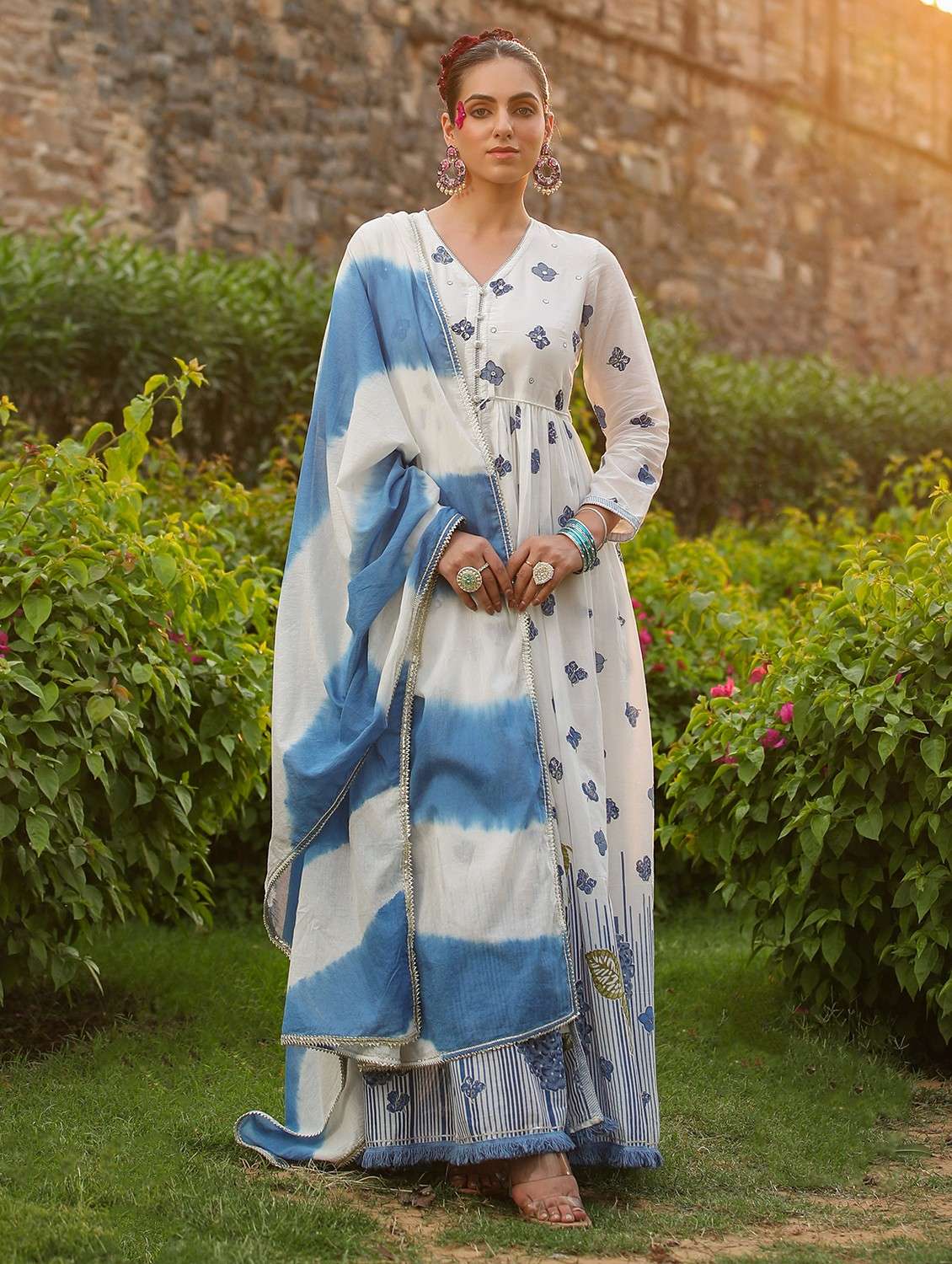 women floral printed long sleeve kurta with dupatta set