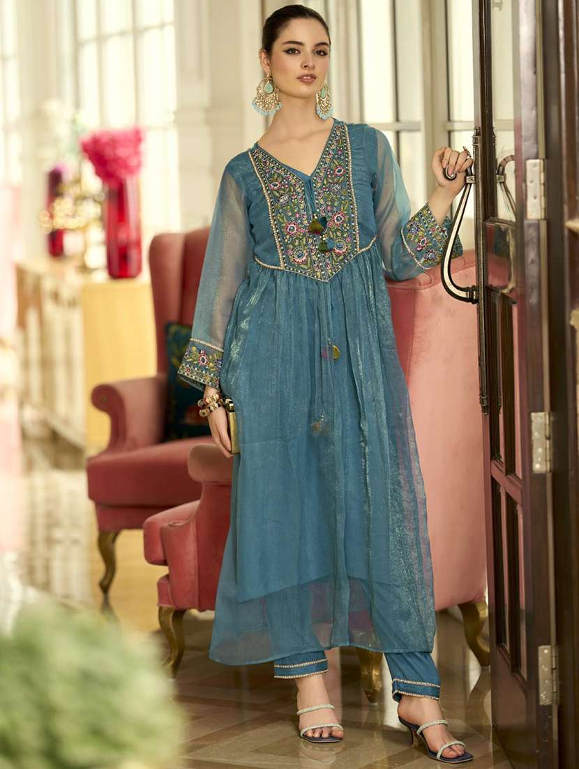 women embroidered long sleeve kurta pant set - 22071299 - Standard Image - 1
