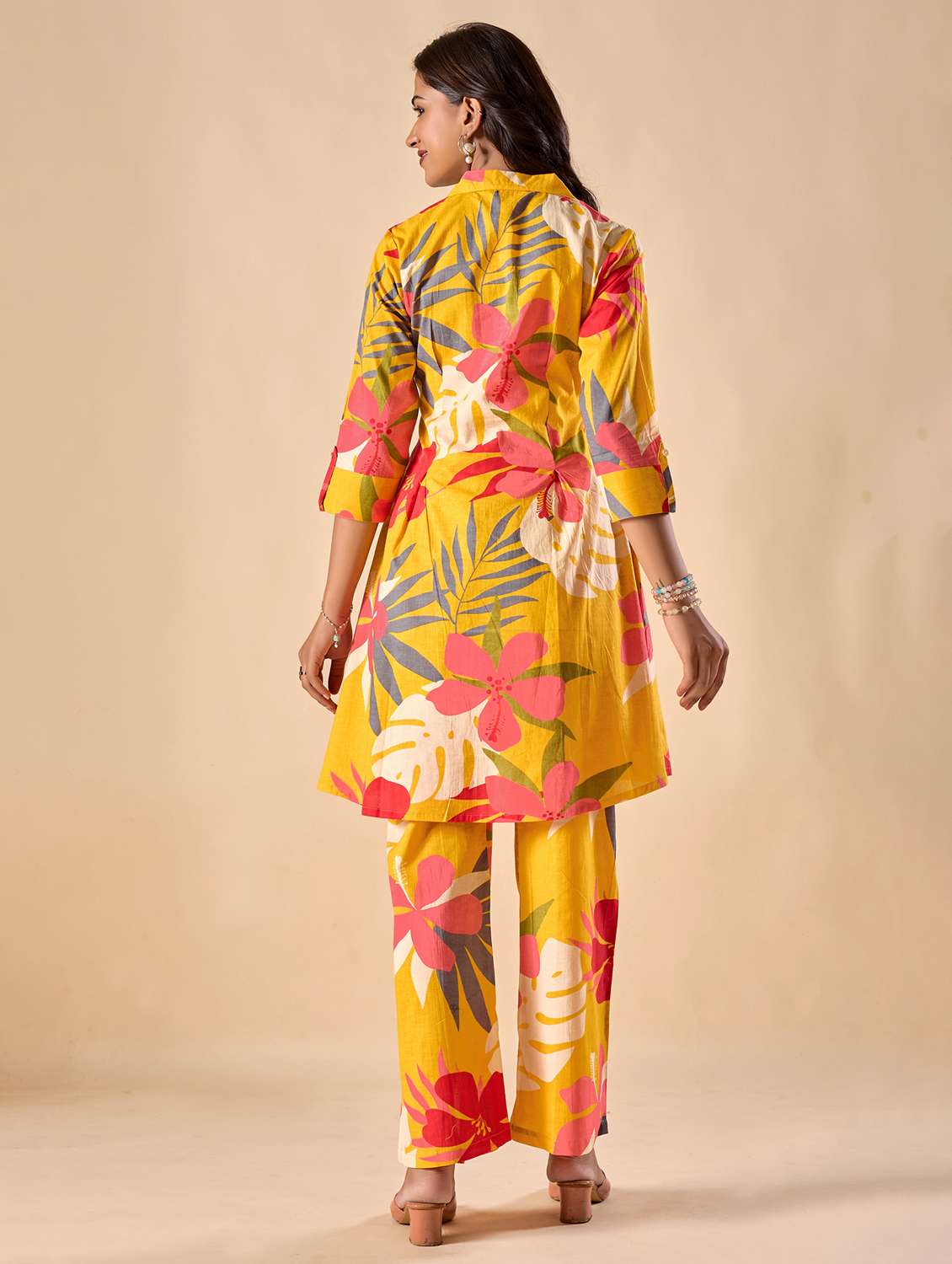 women floral three quarter sleeve ethnic co-ord set - 22071335 -  Standard Image - 4