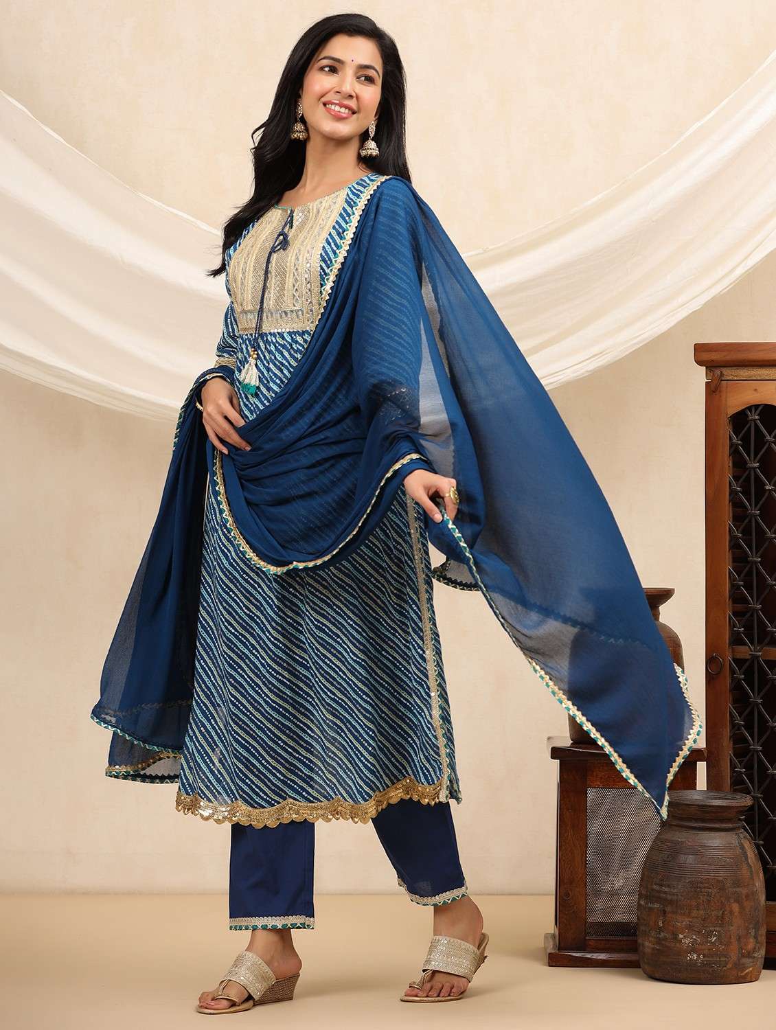 women printed three quarter sleeve kurta pant with dupatta set - 22071530 - Standard Image - 1