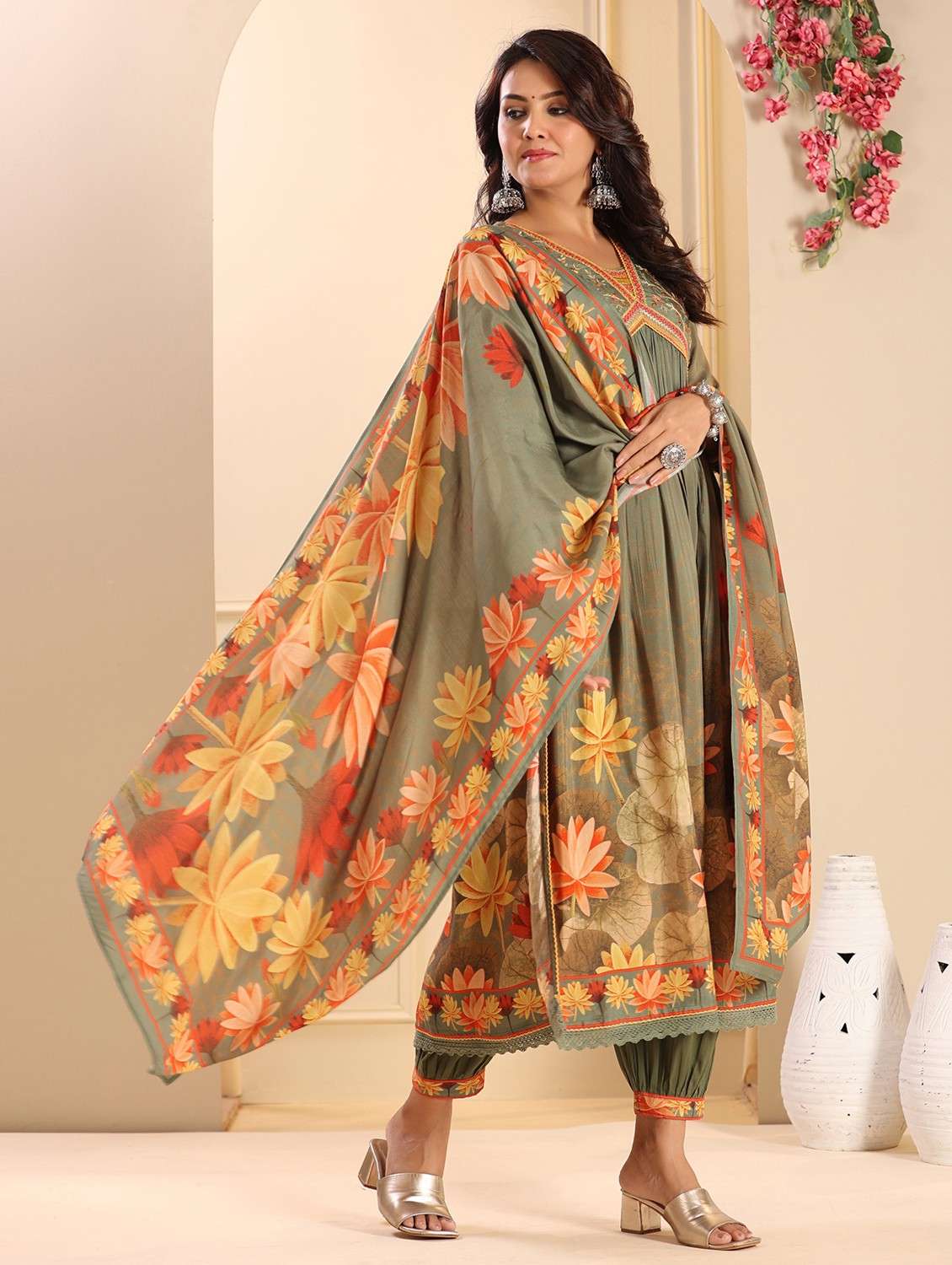 women printed three quarter sleeve kurta pant with dupatta set - 22071539 - Standard Image - 1