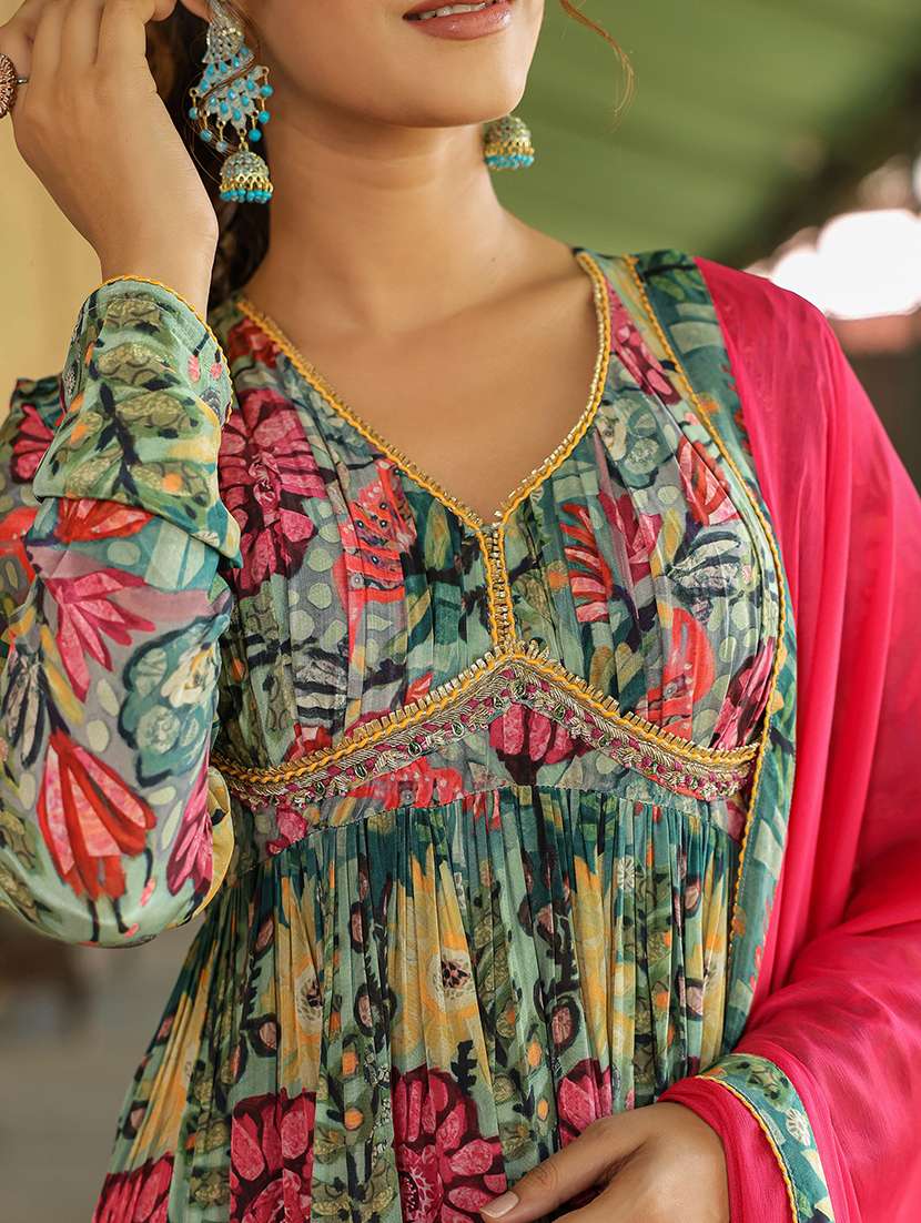 green crepe kurta pant set - 22071546 - Standard Image - 4