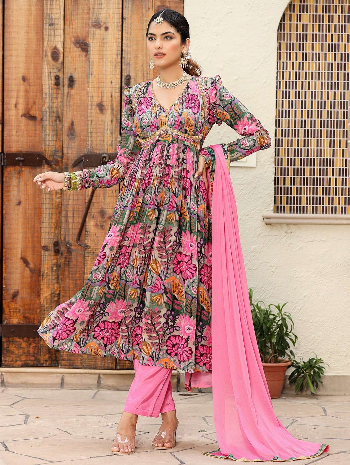pink crepe kurta pant set - 22071547 - Standard Image - 1