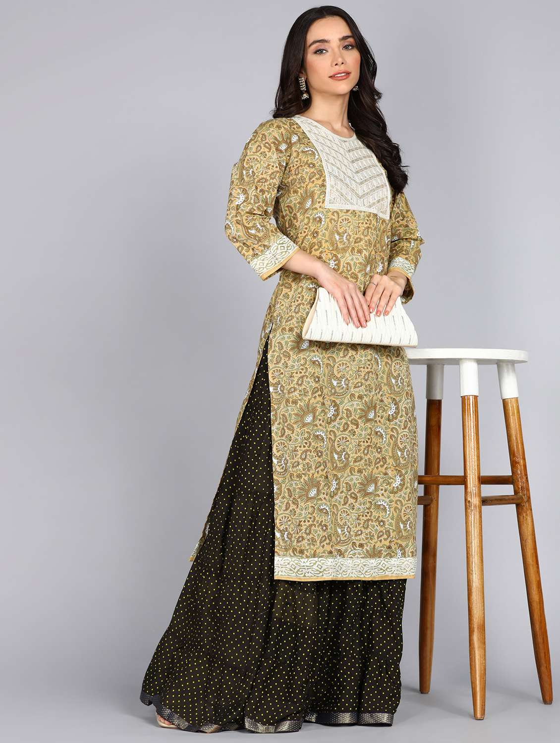 women paisley printed three quarter sleeve straight kurta - 22071561 - Zoom Image - 0