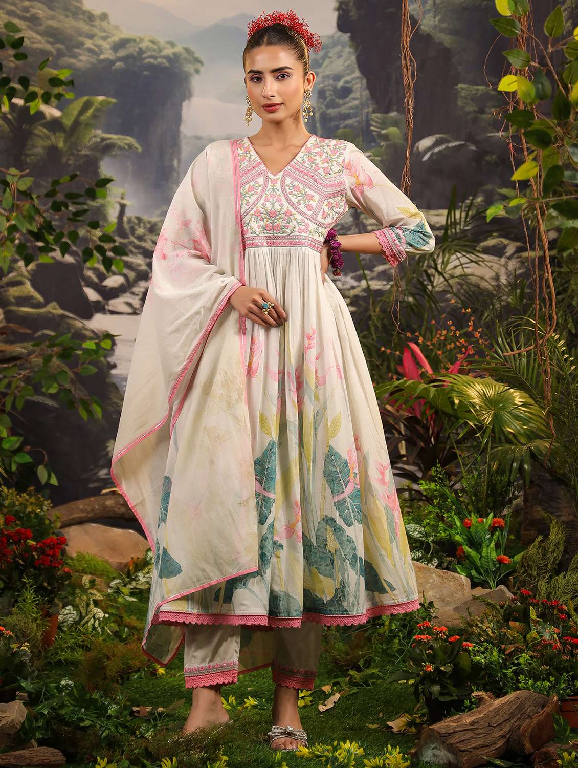 women thre quarter sleeve anarkali kurta pant with dupatta set