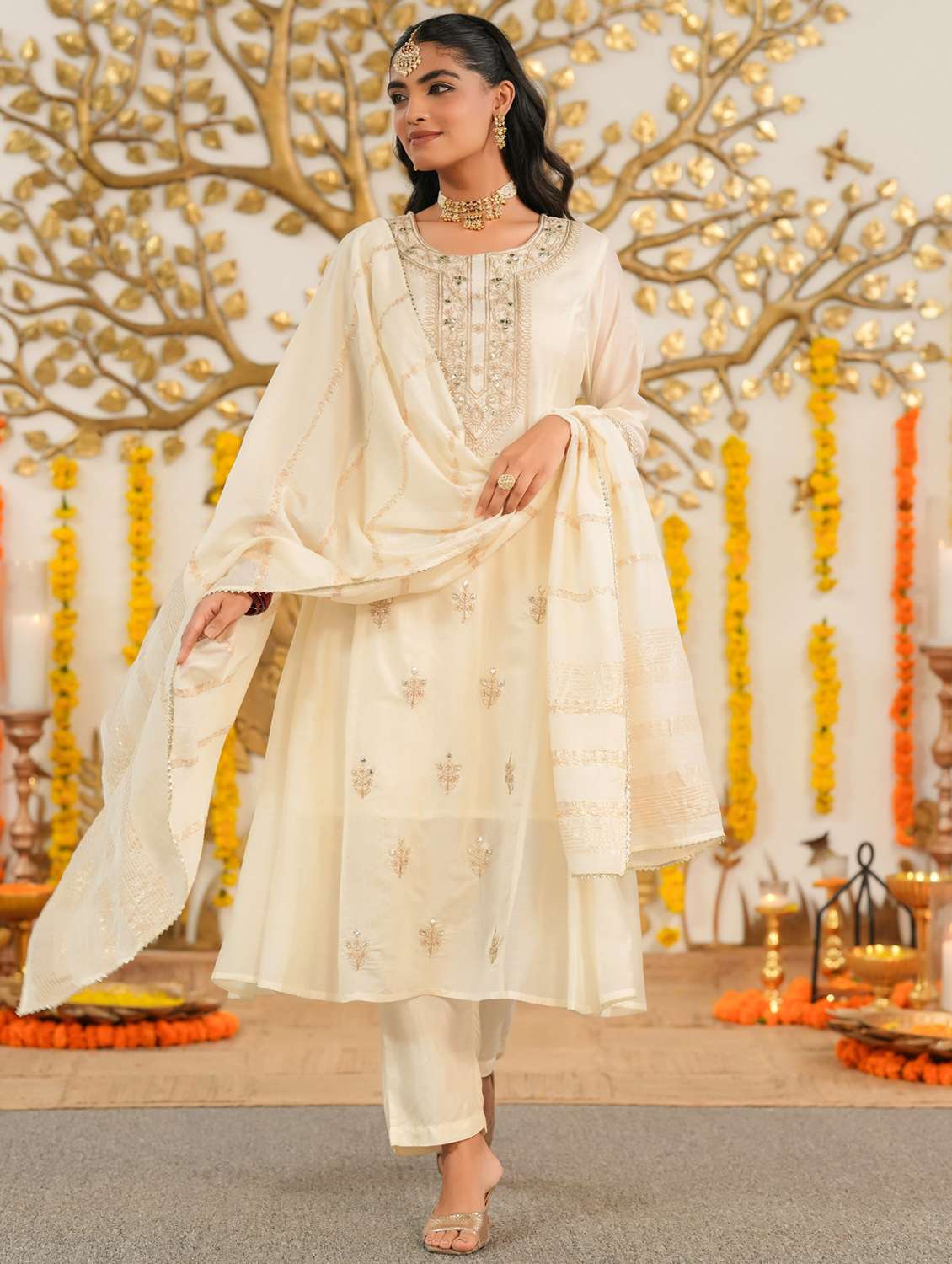 women solid with work three quarter sleeve kurta pant with dupatta set - 22072086 - Standard Image - 1