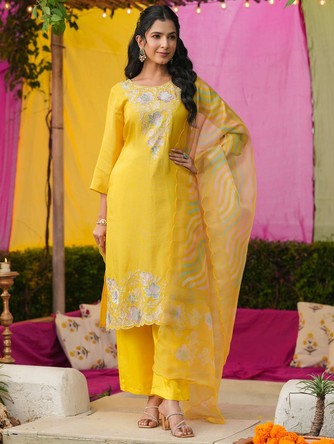 women solid with work three quarter sleeve kurta pant with dupatta set