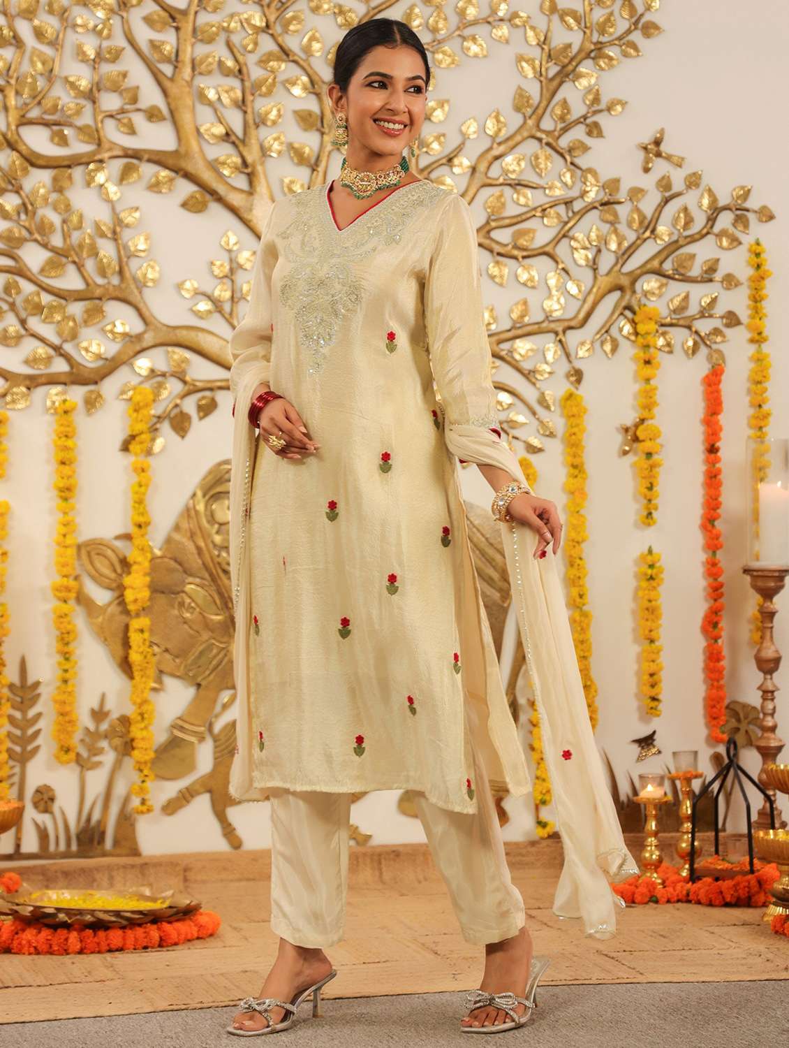 women solid with work three quarter sleeve kurta pant with dupatta set - 22072108 - Standard Image - 4