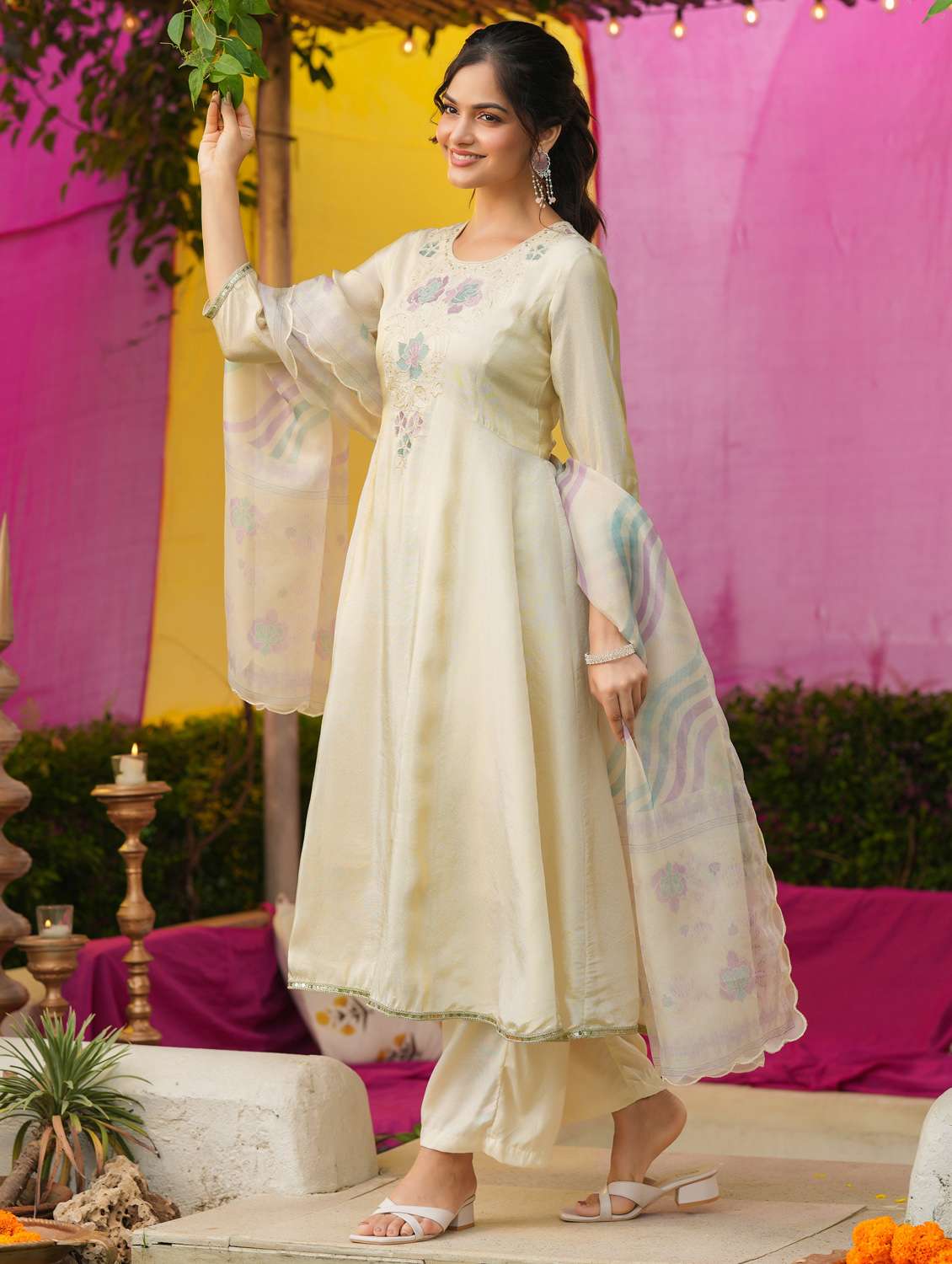 women solid with work three quarter sleeve kurta pant with dupatta set - 22072114 -  Standard Image - 4