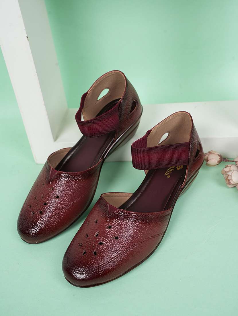 women maroon slip on wedge - 22072138 -  Zoom Image - 0