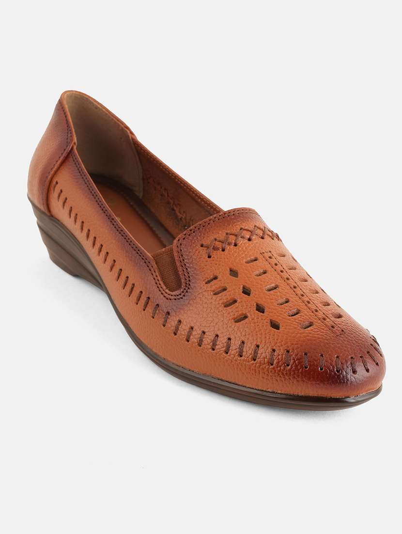 women tan slip on wedge - 22072171 - Standard Image - 4