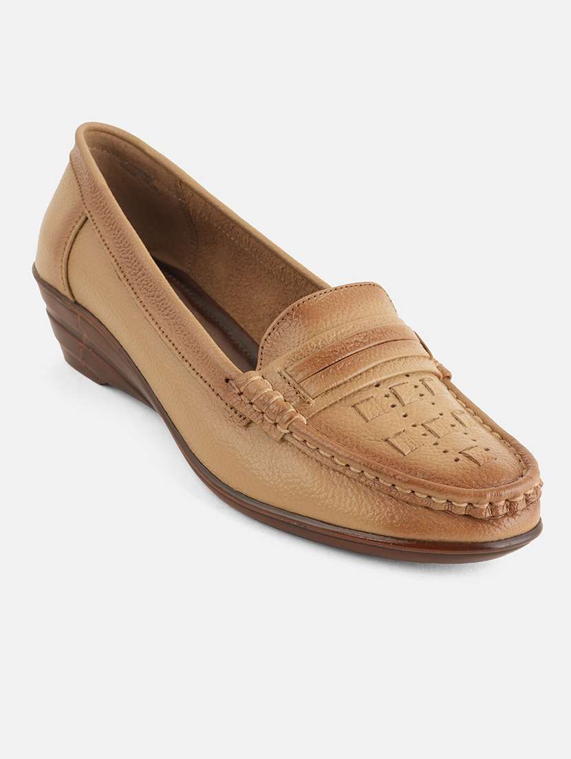 women beige slip on platform wedge - 22072177 - Standard Image - 4