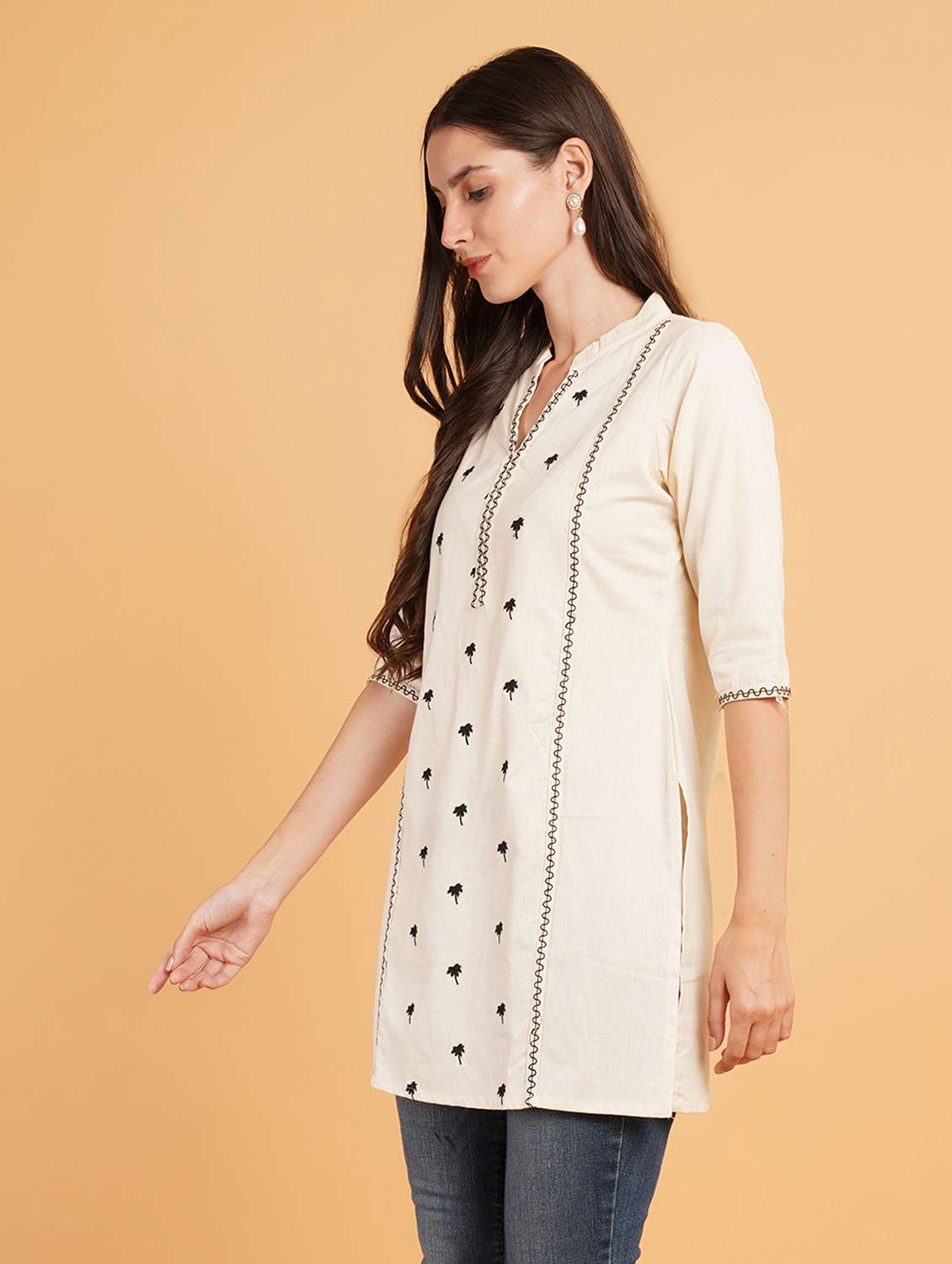 women embroidered three quarter sleeve straight kurti - 22072449 - Standard Image - 1