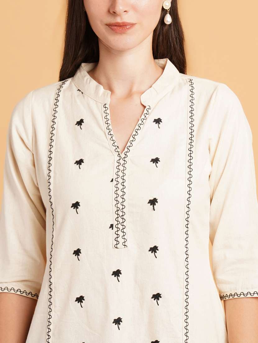 women embroidered three quarter sleeve straight kurti - 22072449 - Standard Image - 4