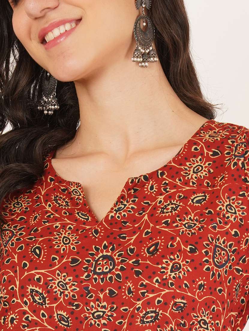 women printed three quarter sleeve straight kurti - 22072477 - Standard Image - 4