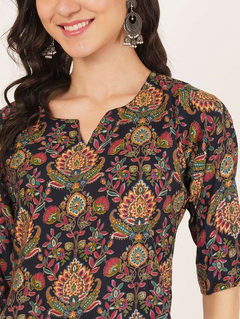 women printed three quarter sleeve straight kurti - 22072479 - Standard Image - 4