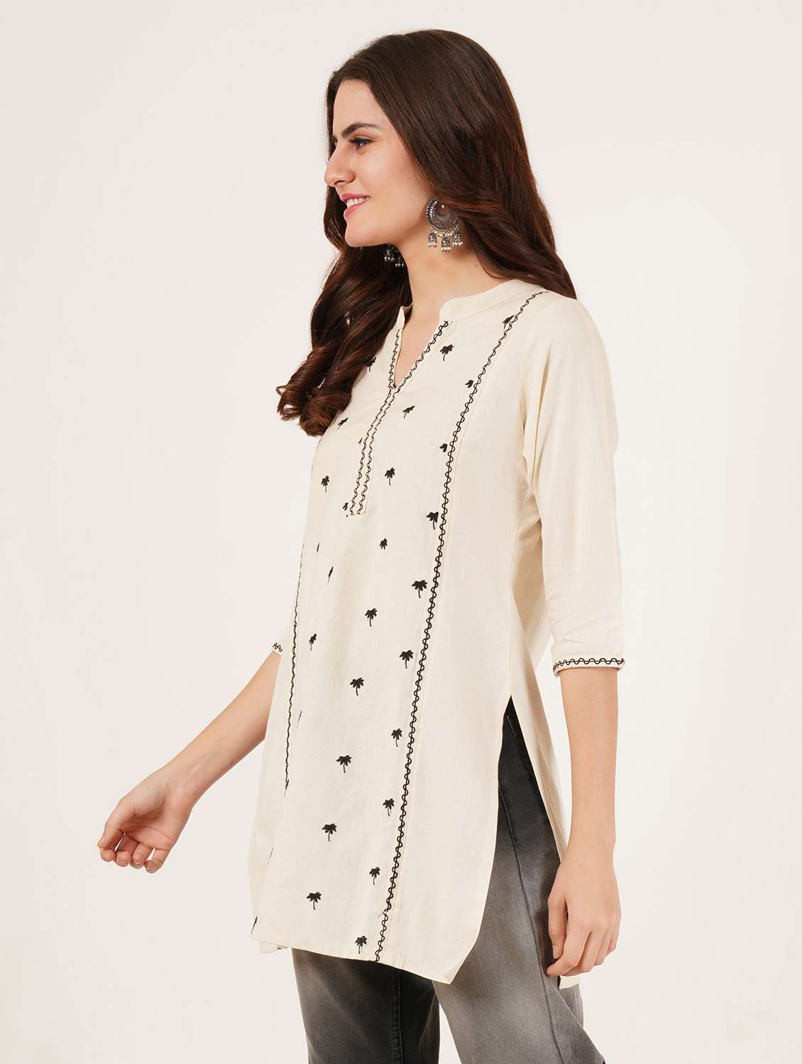 women embroidered three quarter sleeve straight kurti - 22072548 -  Standard Image - 1