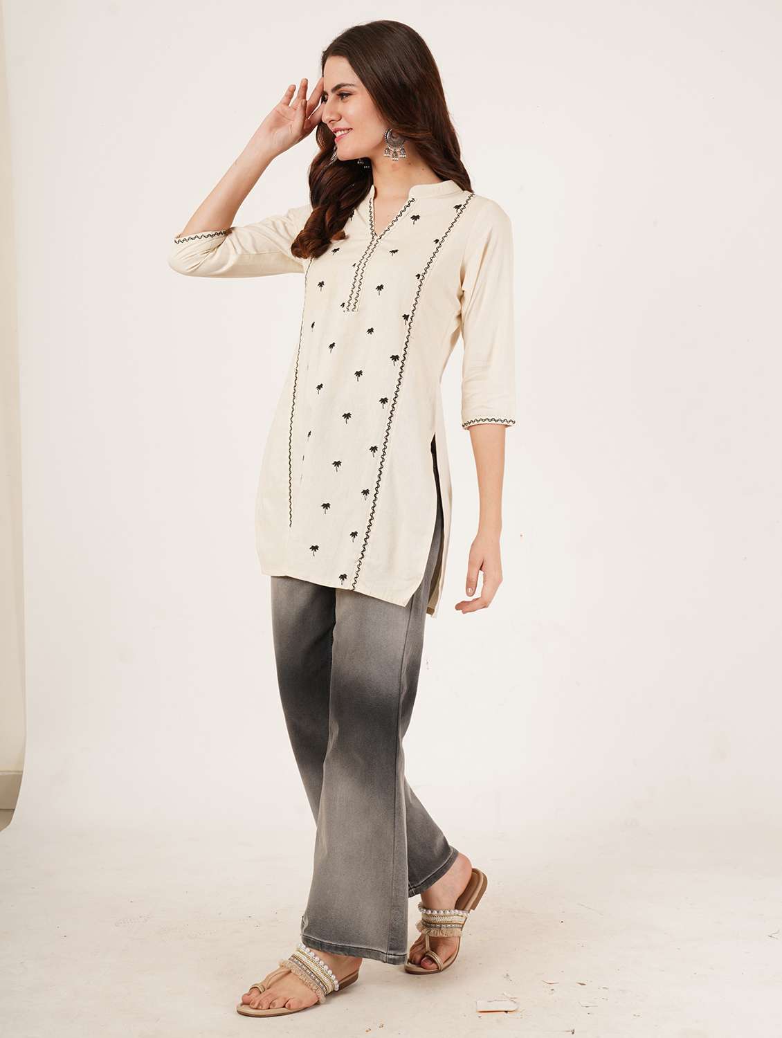 women embroidered three quarter sleeve straight kurti - 22072548 -  Standard Image - 6