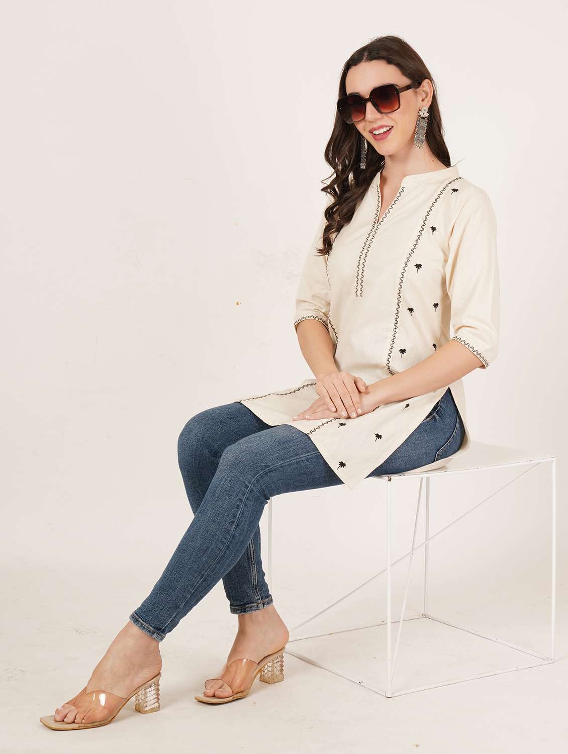 women embroidered three quarter sleeve straight kurti - 22072552 - Standard Image - 4