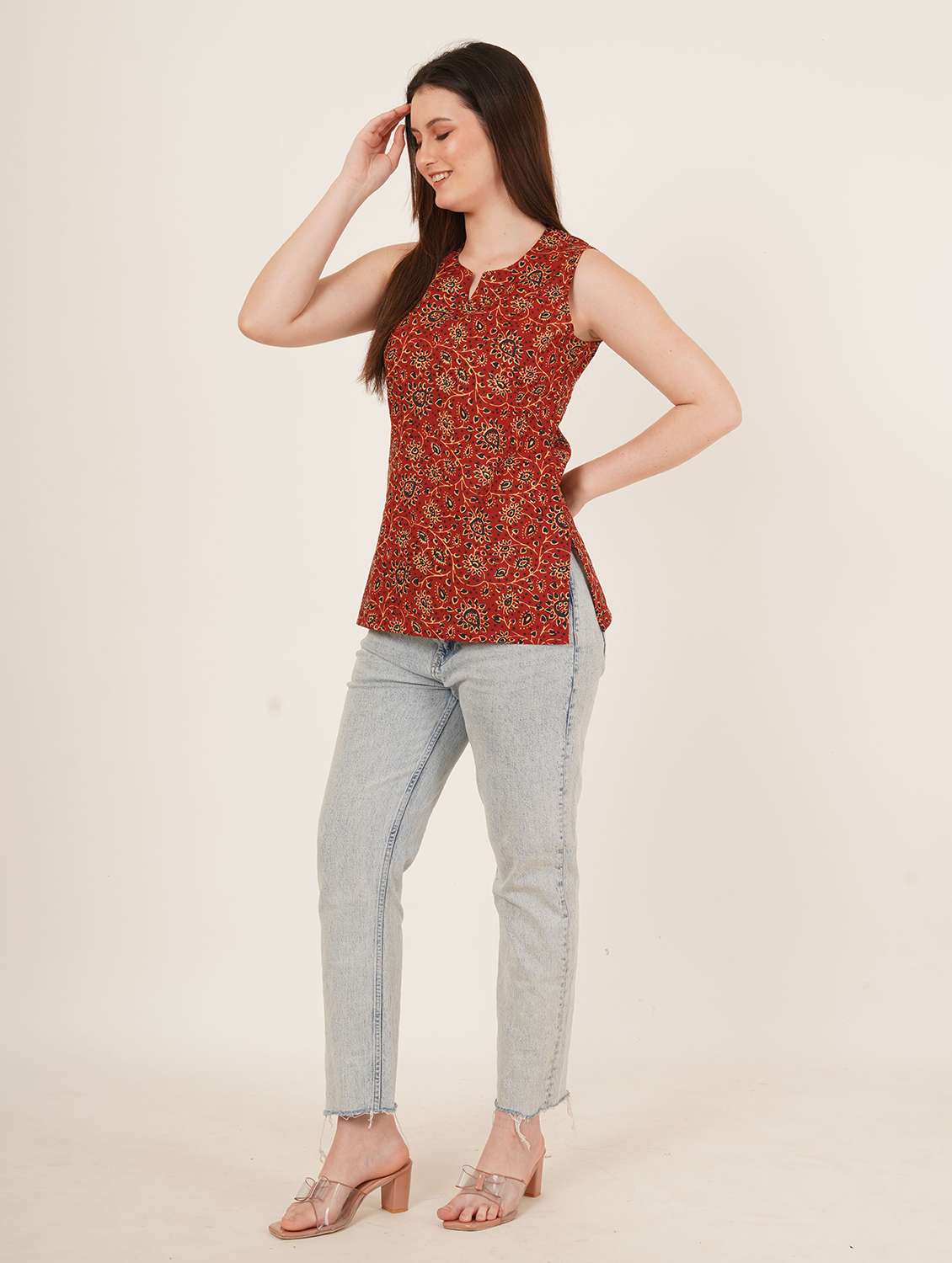 women printed sleeveless straight kurti - 22072589 - Standard Image - 4