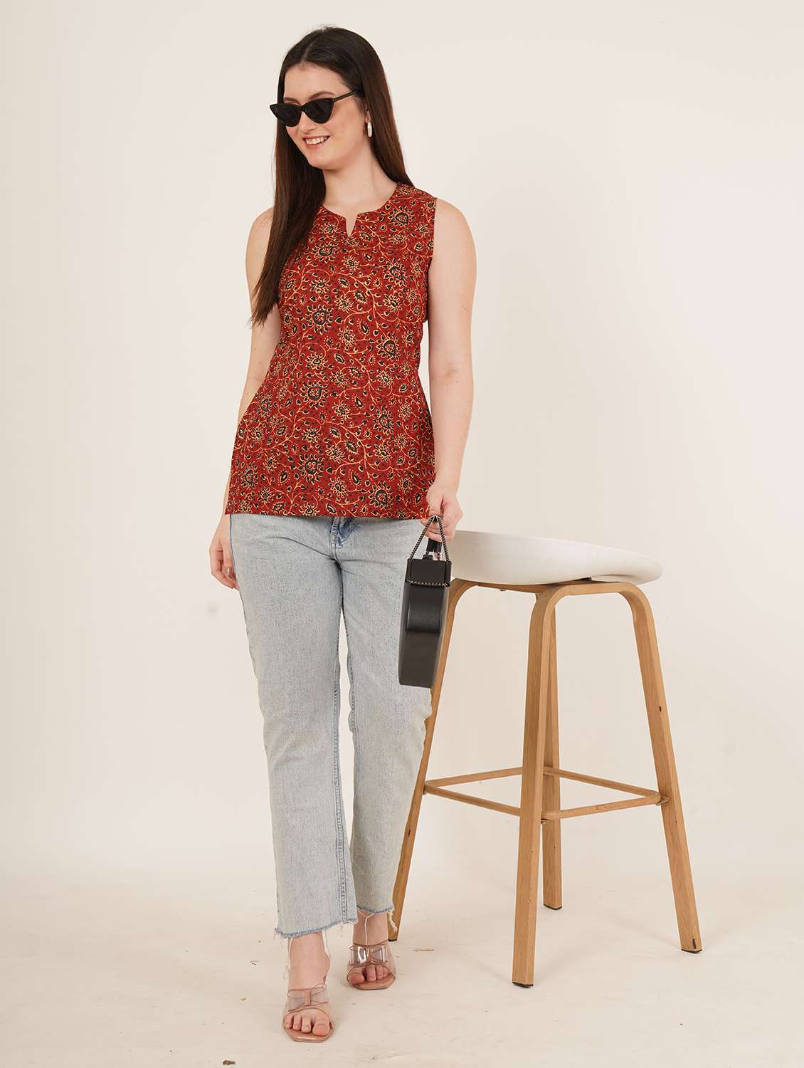 women printed sleeveless straight kurti - 22072589 - Standard Image - 6